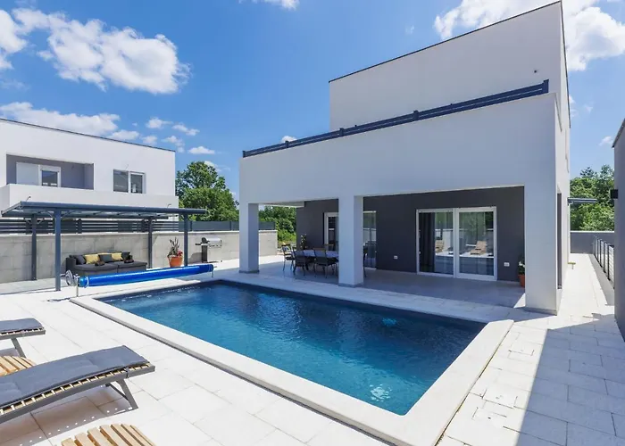 Villa Drago By Interhome
