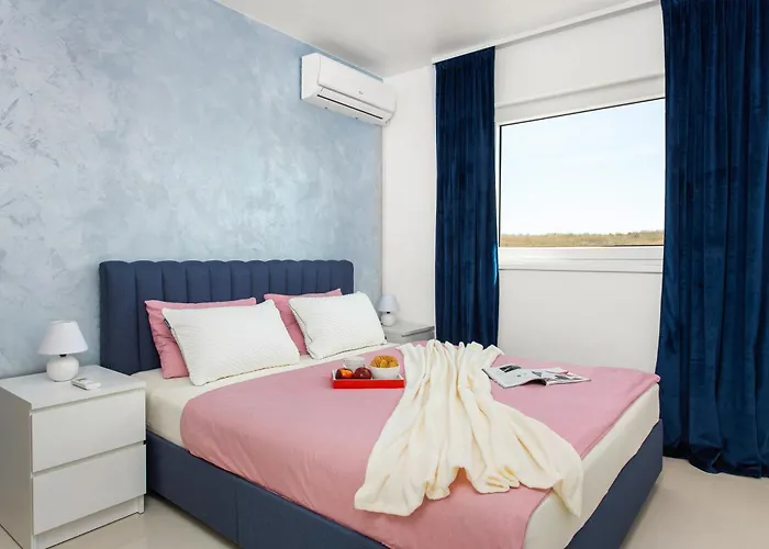 Villa Angie With Heated Pool